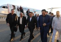 با استقبال احمد کرمی، وزیر صمت وارد ایلام شد